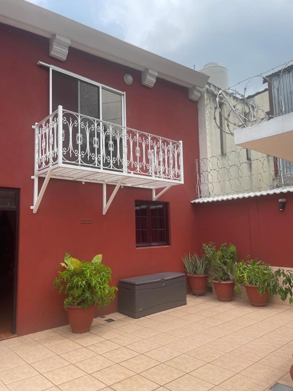 Life Builders Hostel Guatemala City Exterior photo